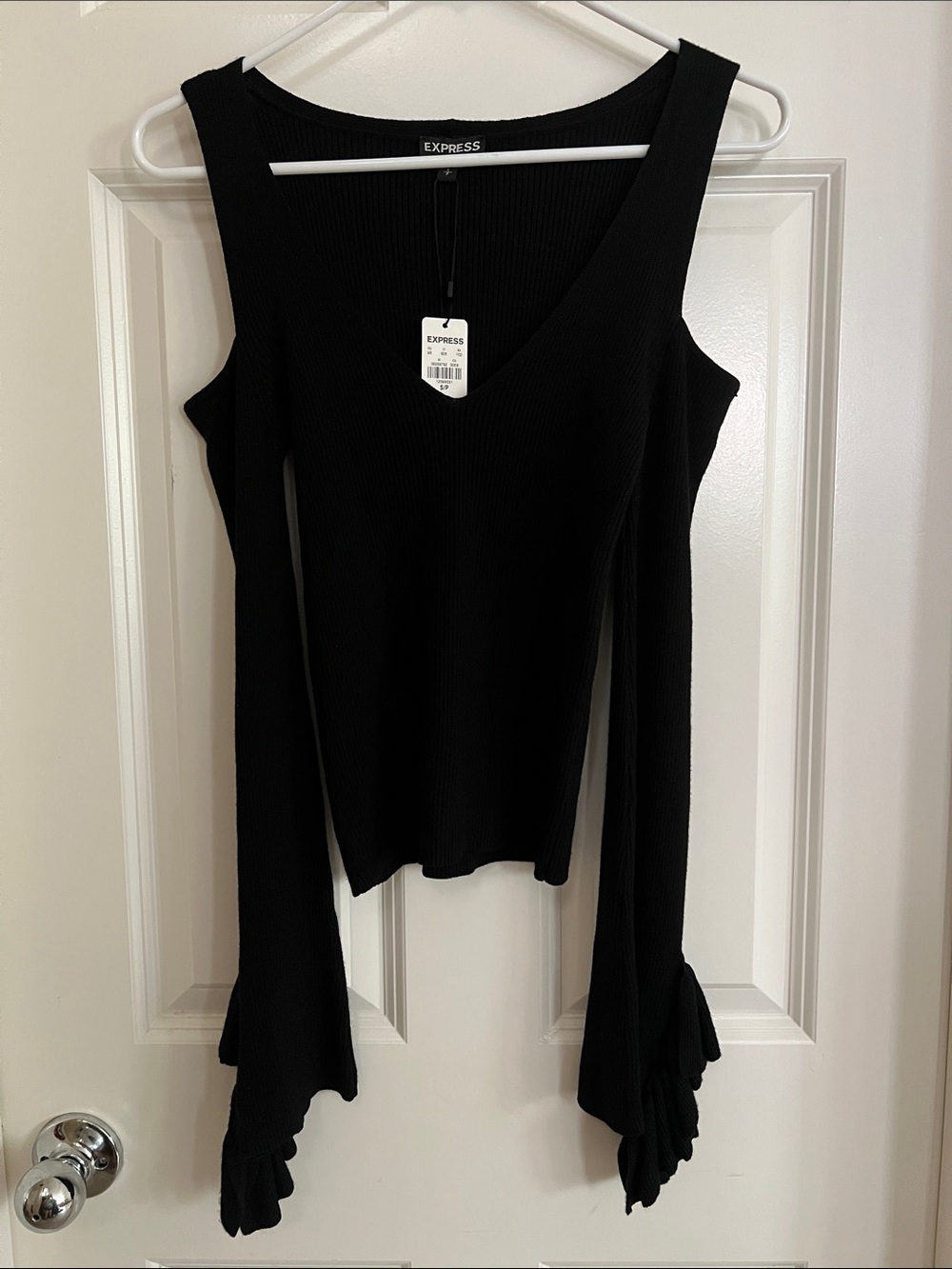 Express Black Ribbed V-Neck Cold-Shoulder Sweater with Ruffled Cuffs